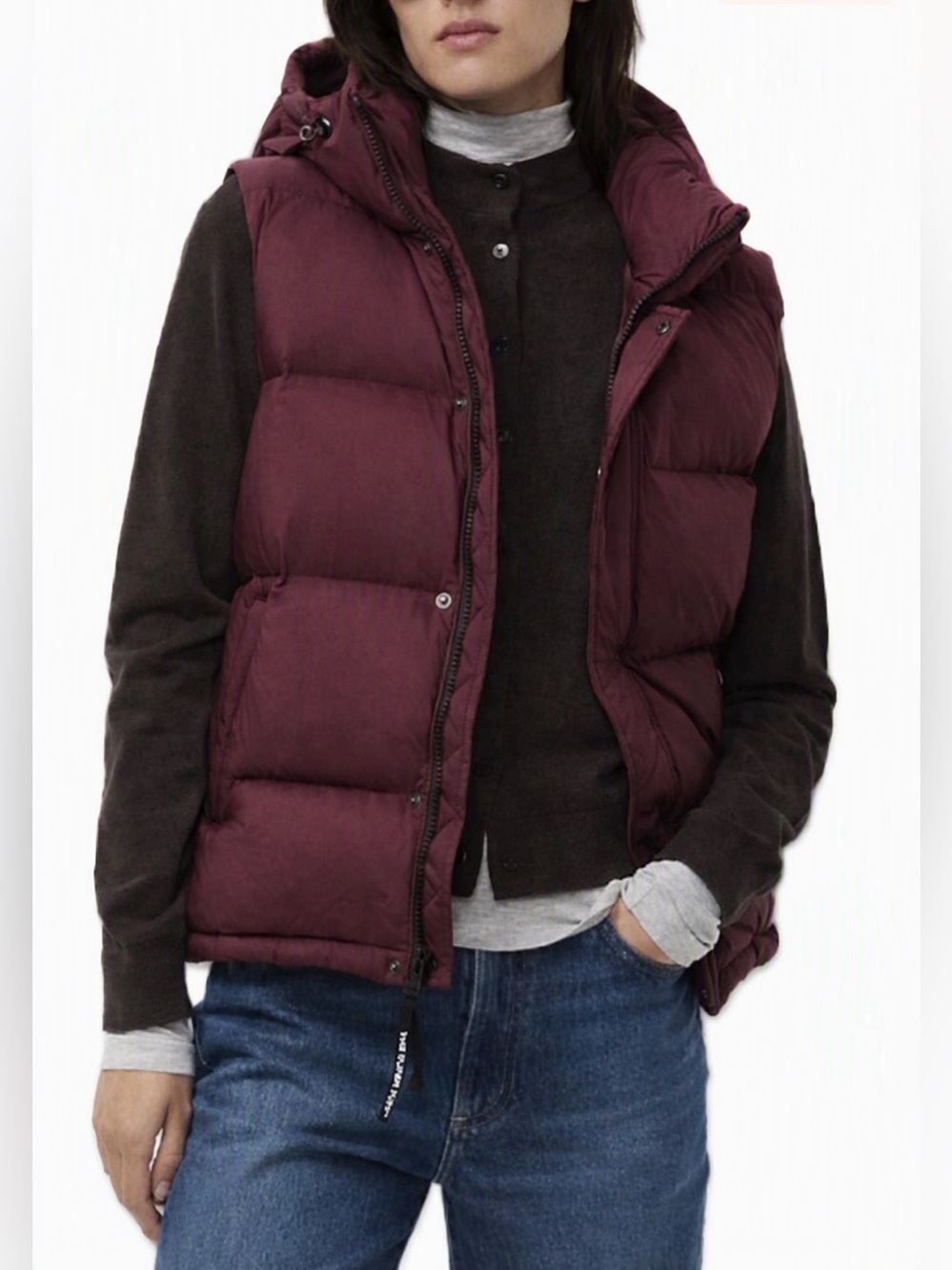 Aritzia TNA The Super Puff Down Filled Vest Burgundy Outdoor Women’s Puffer